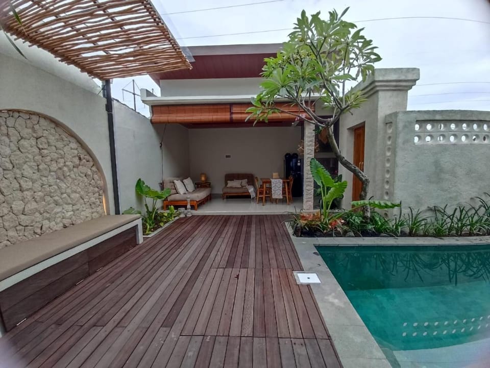 Patio, Pool view, Swimming pool