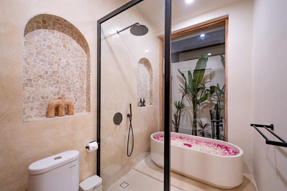 Shower, Toilet, Bathroom, Bath, towels