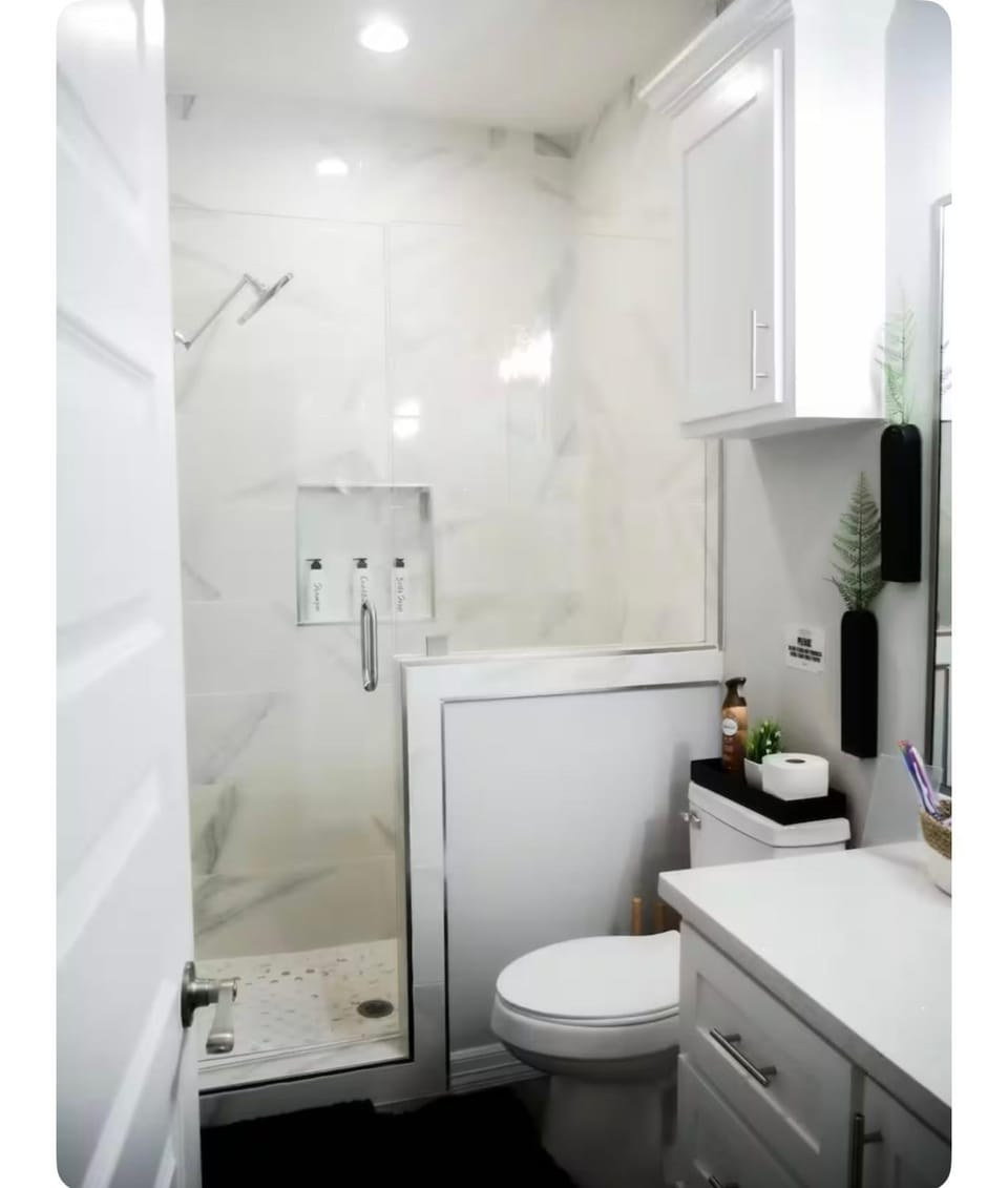 Shower, Bathroom