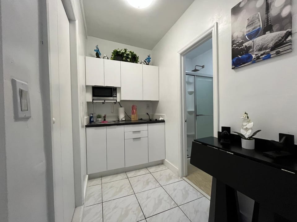 Kitchen or kitchenette, pet friendly