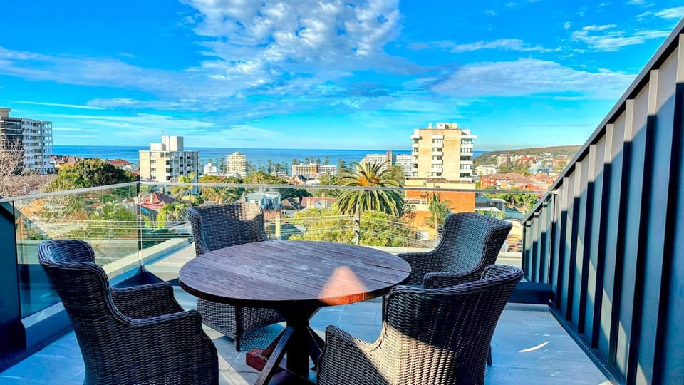 Balcony/Terrace, Dining area