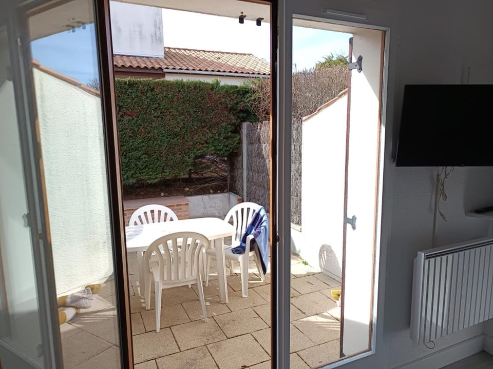 Maison cosy avec terrasse et accès piscine, Notre-Dame-de-Monts - 4 pers - FR-1-540-316 House in Notre-Dame-de-Monts