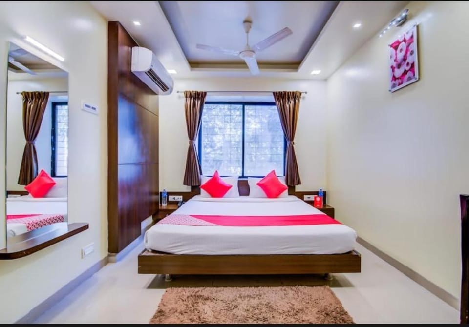 Hotel Ranjanas Hotel in Pune