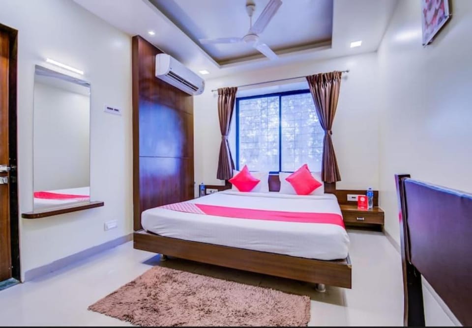 Hotel Ranjanas Hotel in Pune