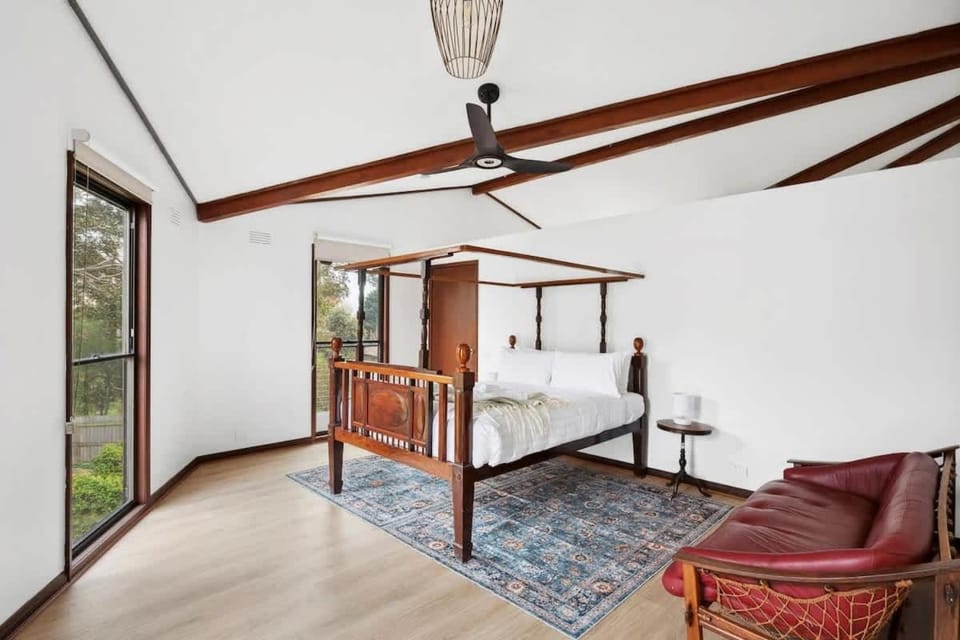 Family-Friendly Renovated 4BR Clifton Retreat House in Clifton Springs