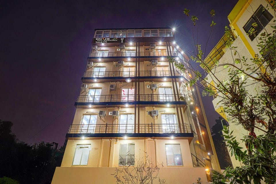 Divine Dev Darshan Valley Hotel in Rishikesh