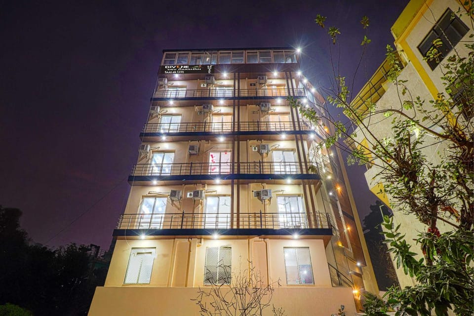 Divine Dev Darshan Valley Hotel in Rishikesh