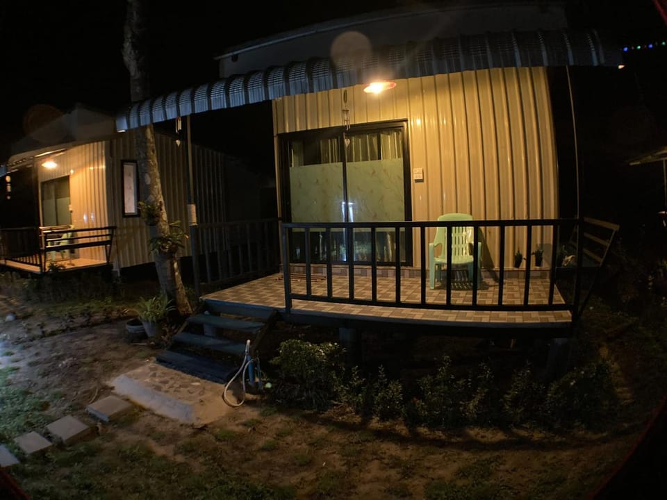 PinkHouse House in Trat Changwat