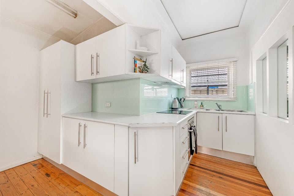 Kitchen or kitchenette, oven, stove