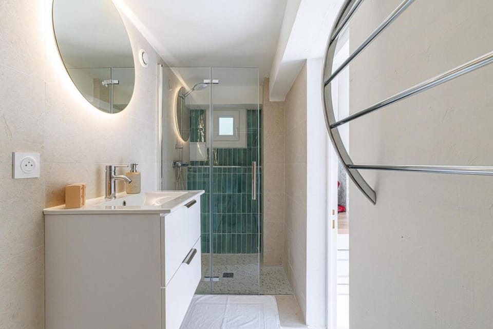 La Petite Marjolaine Pretty Garden Level in Vence Apartment in Vence