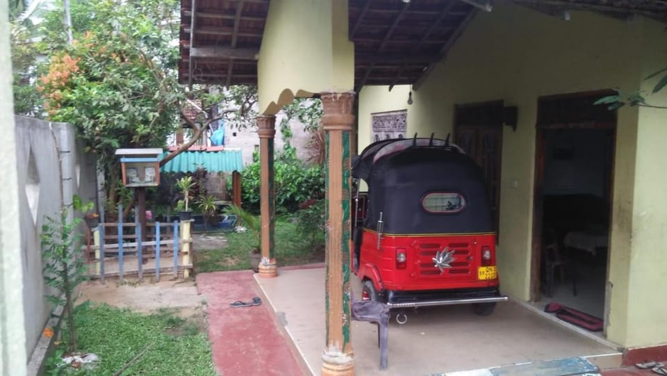 Hiru rooms Vacation rental in Ahangama