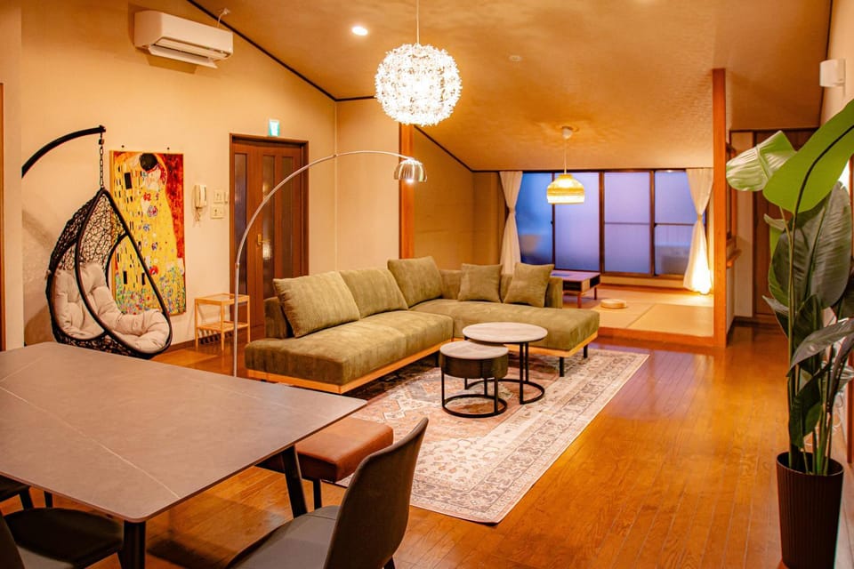 Sky Tree View Asakusa Apartment in Japan
