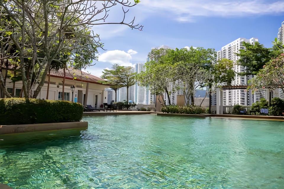 Property building, Garden, Garden view, Pool view, Swimming pool