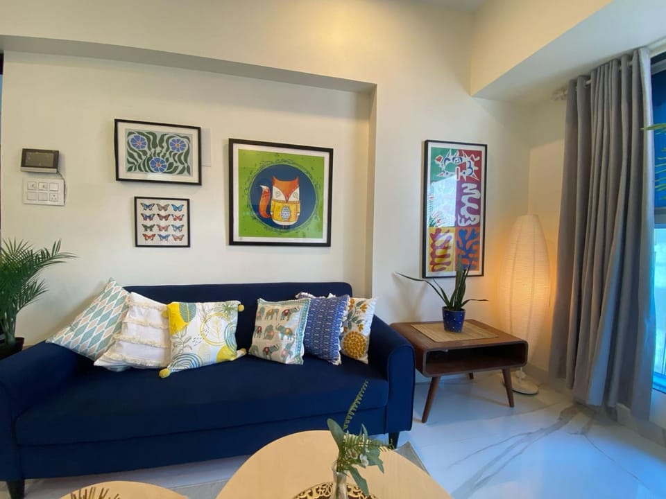 Living room, Photo of the whole room, Decorative detail, Seating area