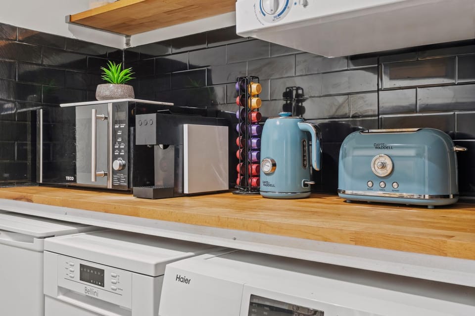 Coffee/tea facilities, Kitchen or kitchenette