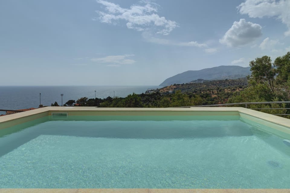 Day, Natural landscape, Mountain view, Pool view, Sea view, Swimming pool