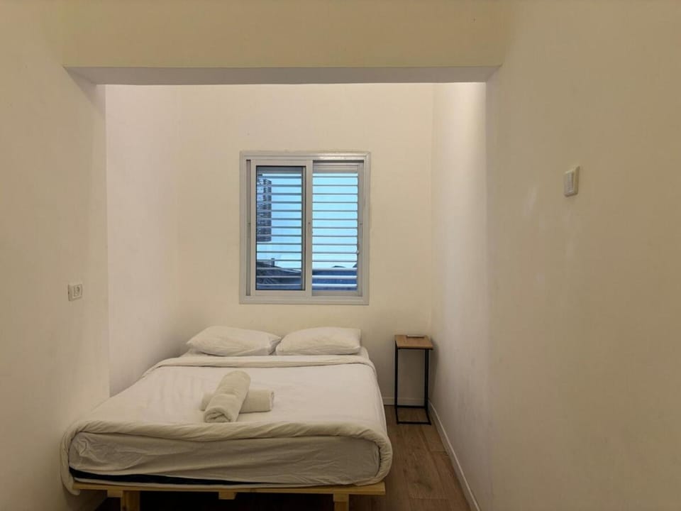 Geula Beach- 1Bedroom Seaside Apartment By Vacay Apartment in Tel Aviv-Yafo