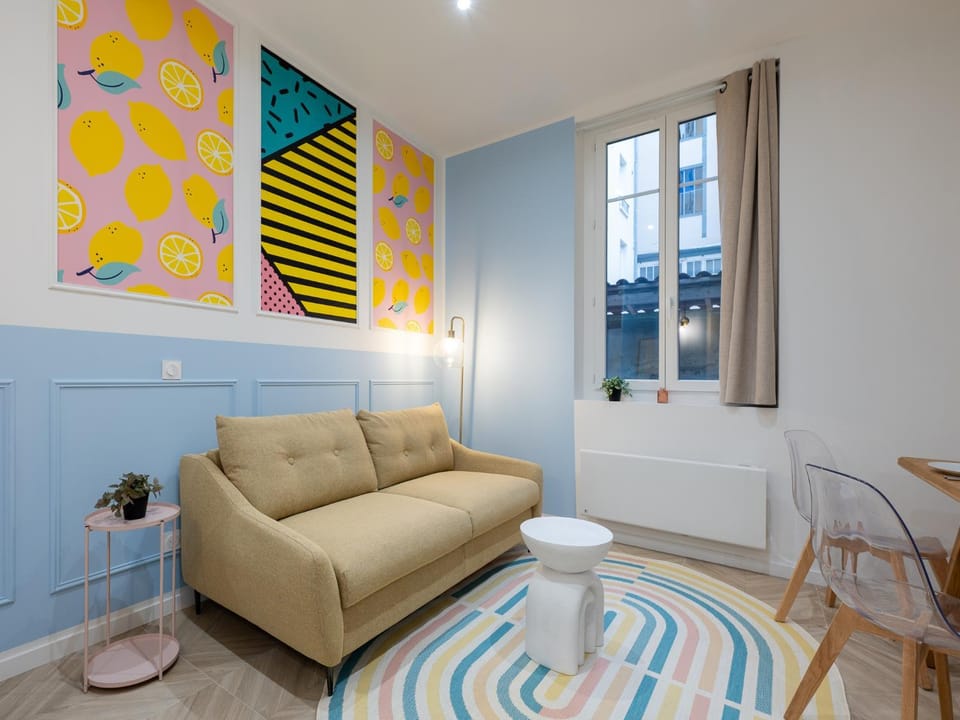 Calm and design metro Guichard Apartment in Lyon