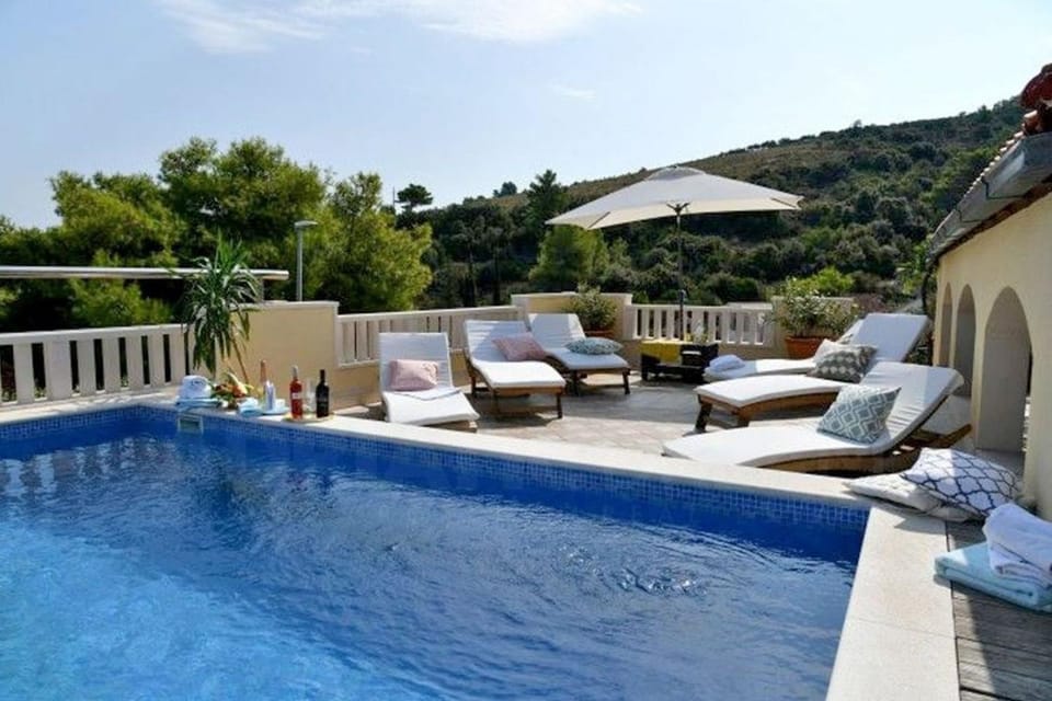 Balcony/Terrace, Swimming pool