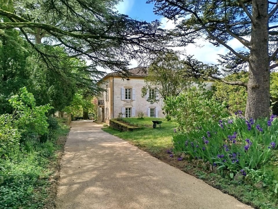 Property building, Garden