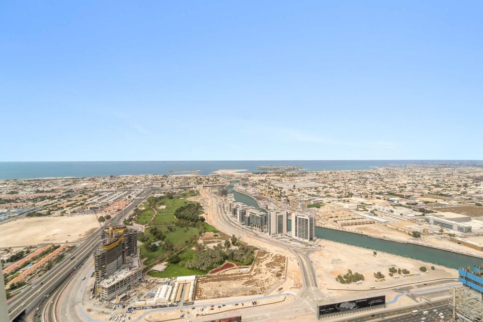 Natural landscape, City view