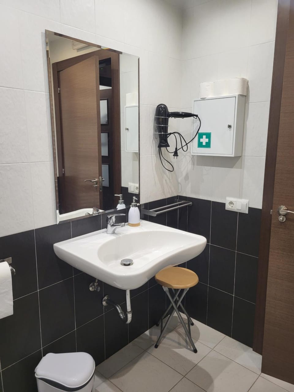 Bathroom, Facility for disabled guests