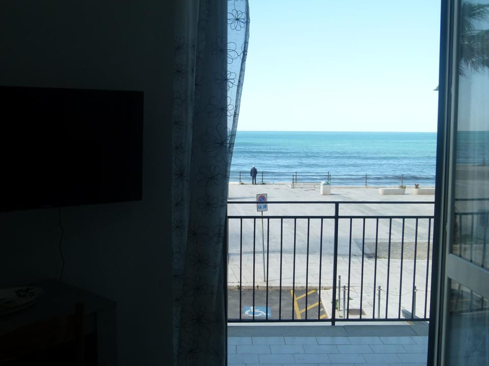 Casa di Laura - Aspra vista mare Apartment in Sicily
