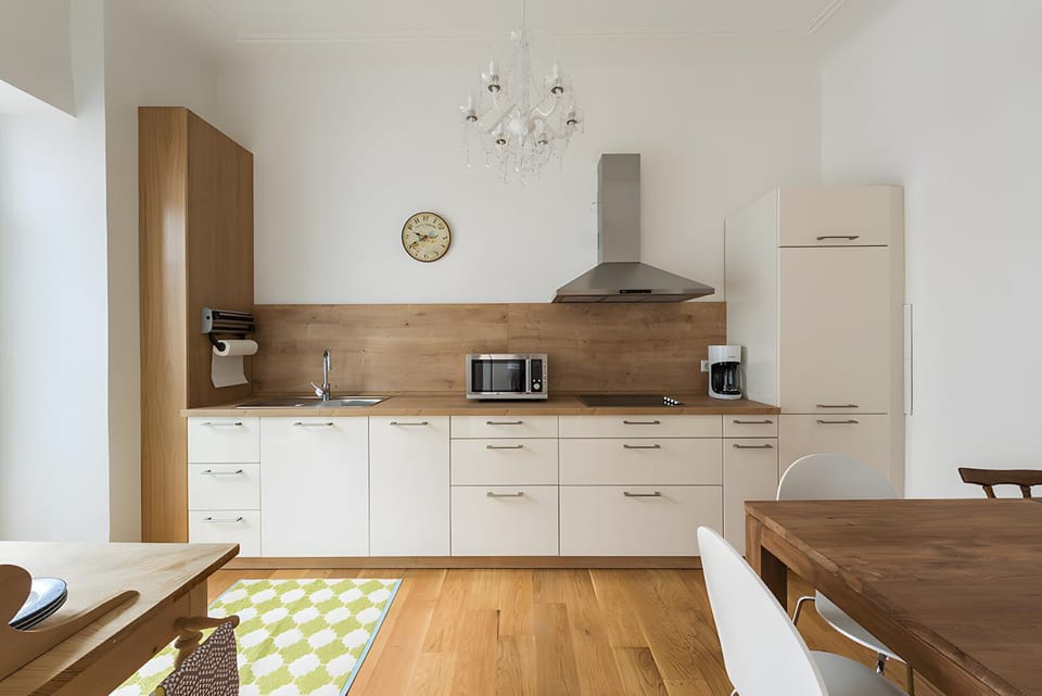 Property building, Kitchen or kitchenette, Living room