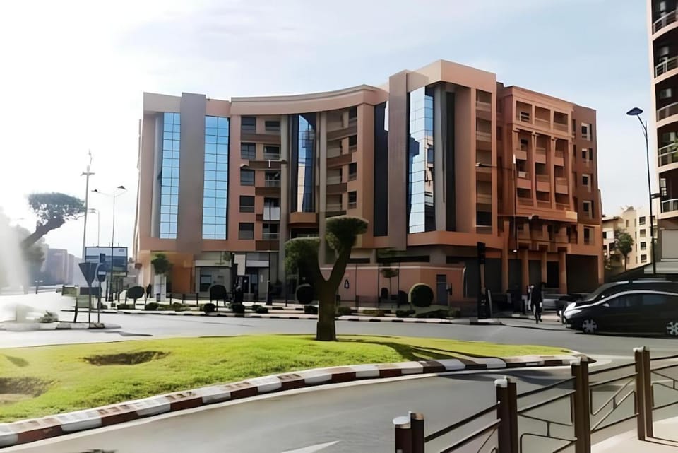 Property building, Street view