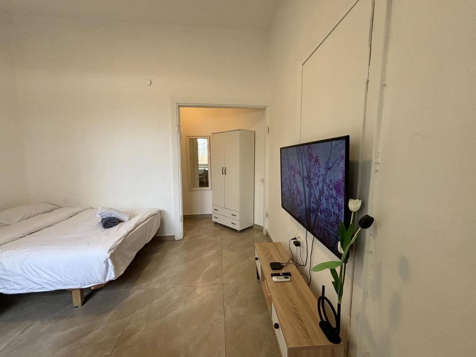 HaYarkon Seaside - Studio On The Beach By Vacay Apartment in Tel Aviv-Yafo