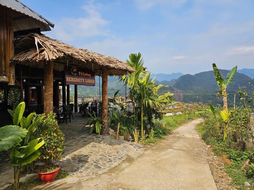 Property building, Garden, Garden, Garden view, Mountain view