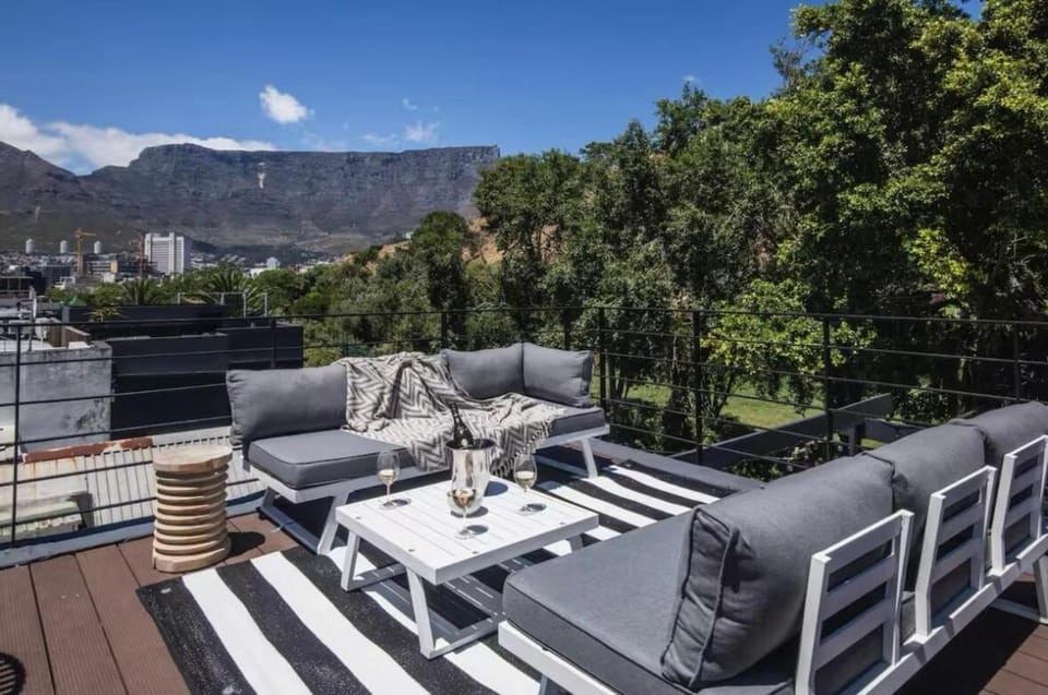 Day, Natural landscape, View (from property/room), Balcony/Terrace, Seating area, Evening entertainment, Mountain view