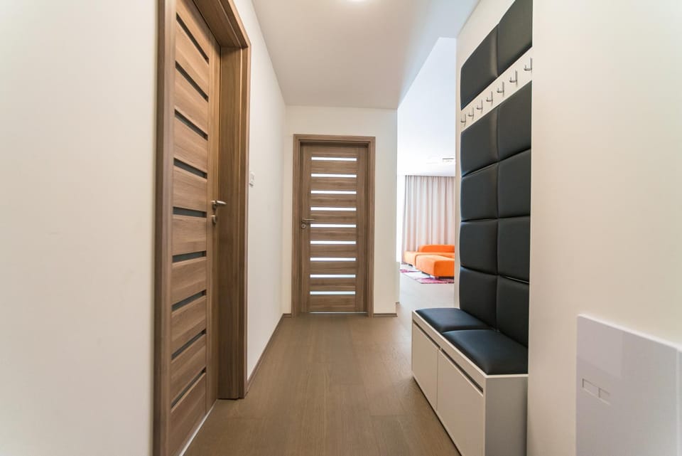 Cédrus Luxory Lake Apartment in Szeged