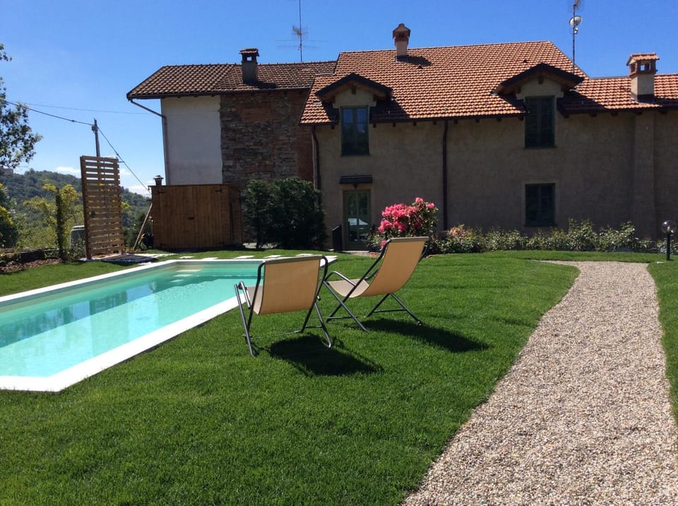 Facade/entrance, Garden, Swimming pool