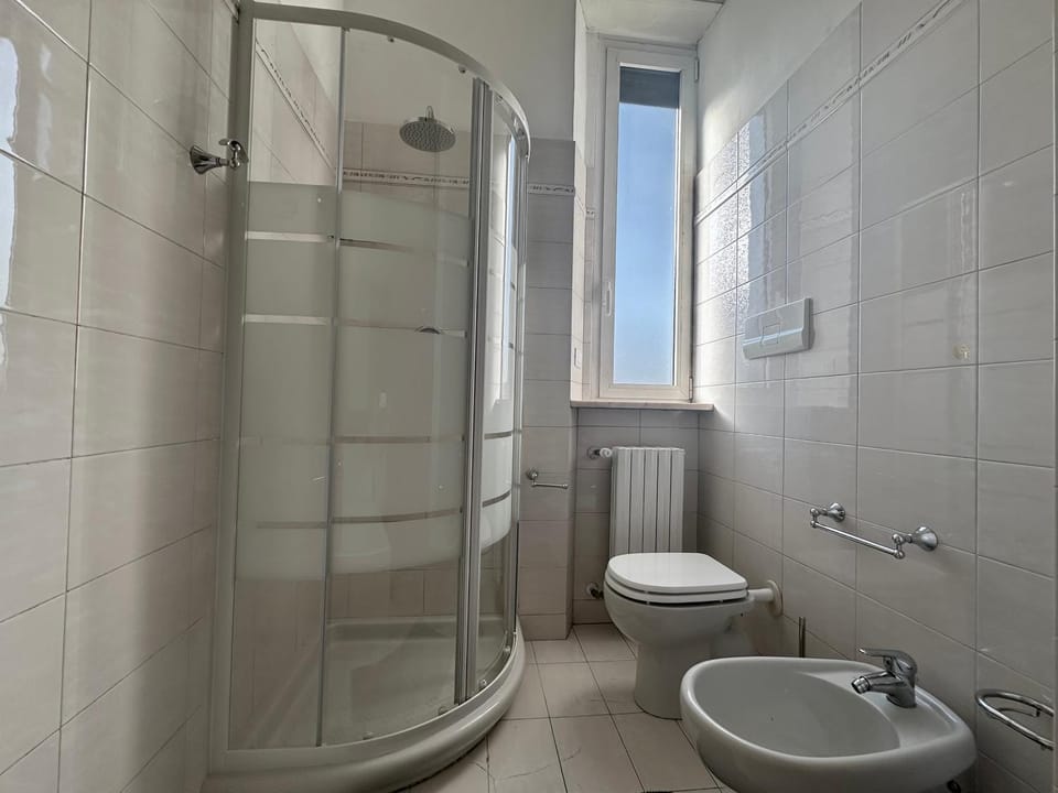 Shower, Toilet, Bathroom, bidet
