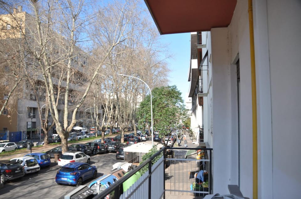 Giulio Agricola Domus Apartment in Rome