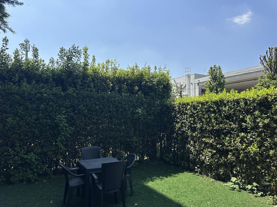 Property building, Garden