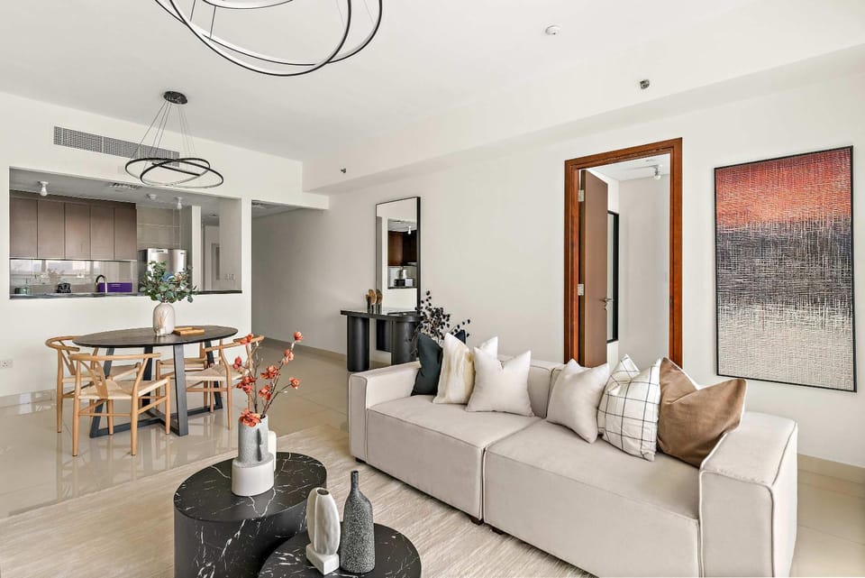 Living room, Dining area