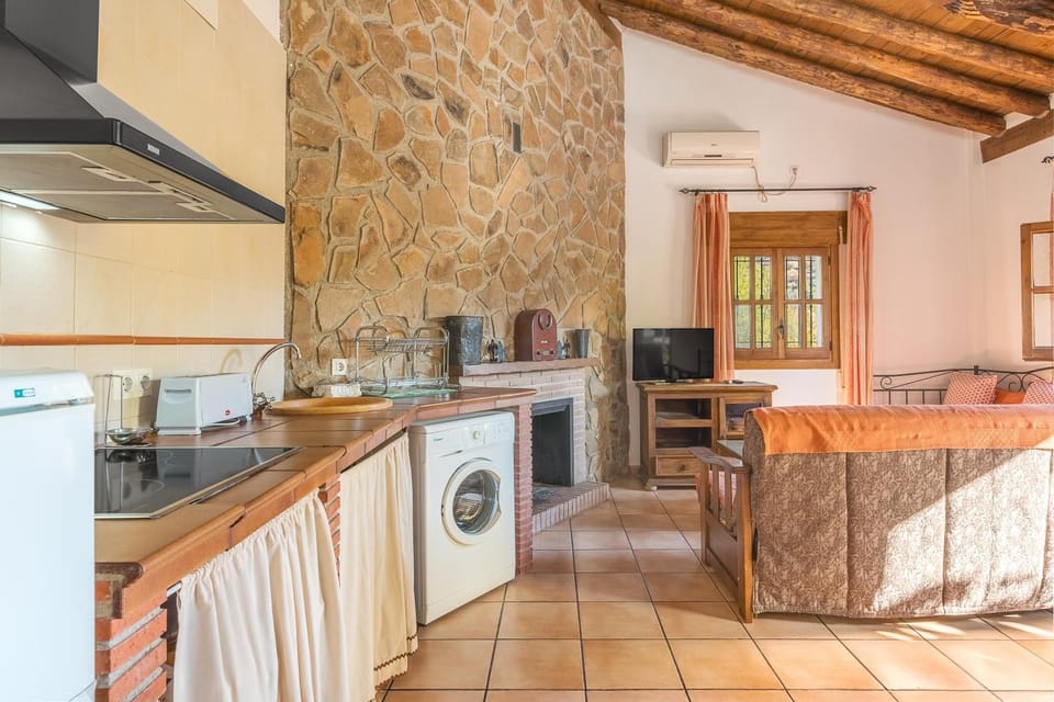 Property building, Kitchen or kitchenette, Living room
