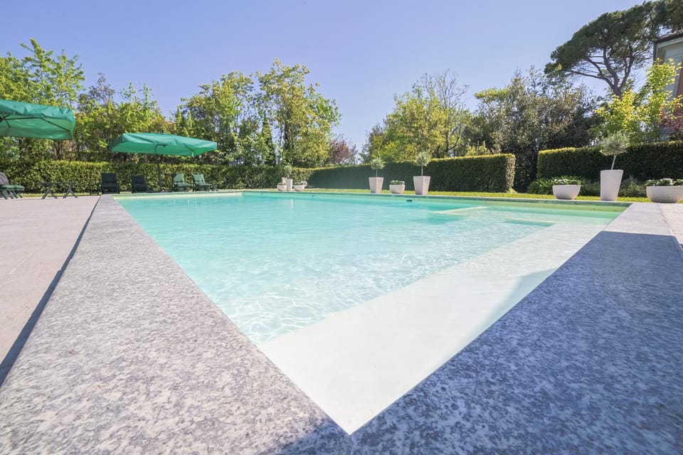 Day, Pool view, Swimming pool, Swimming pool, sunbed