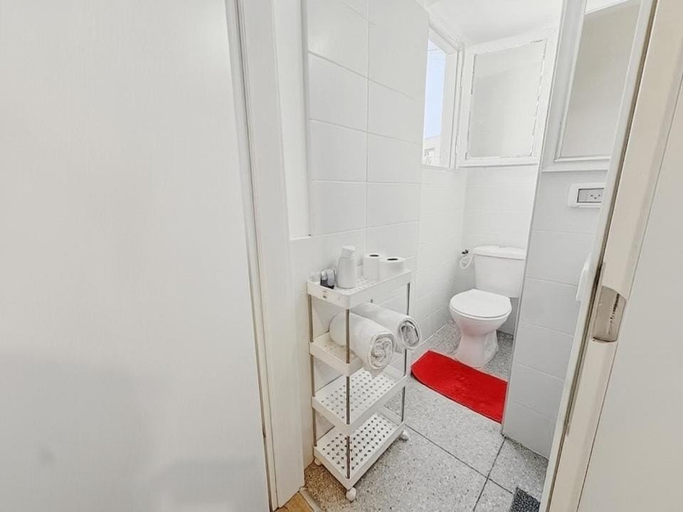 Central Location Studio - By Vacay Apartment in Tel Aviv-Yafo