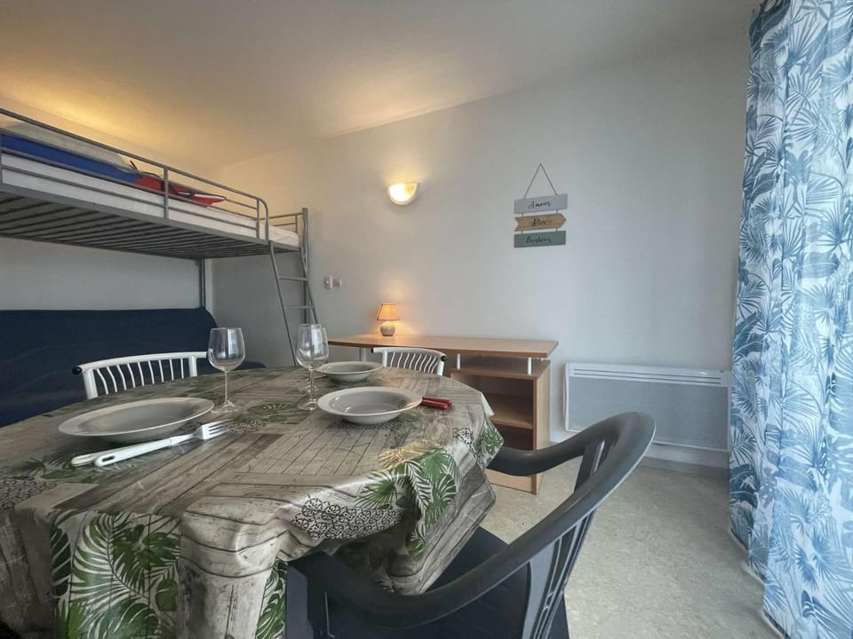Appt Studio LA ROCHELLE - LR030-E25 Apartment in La Rochelle