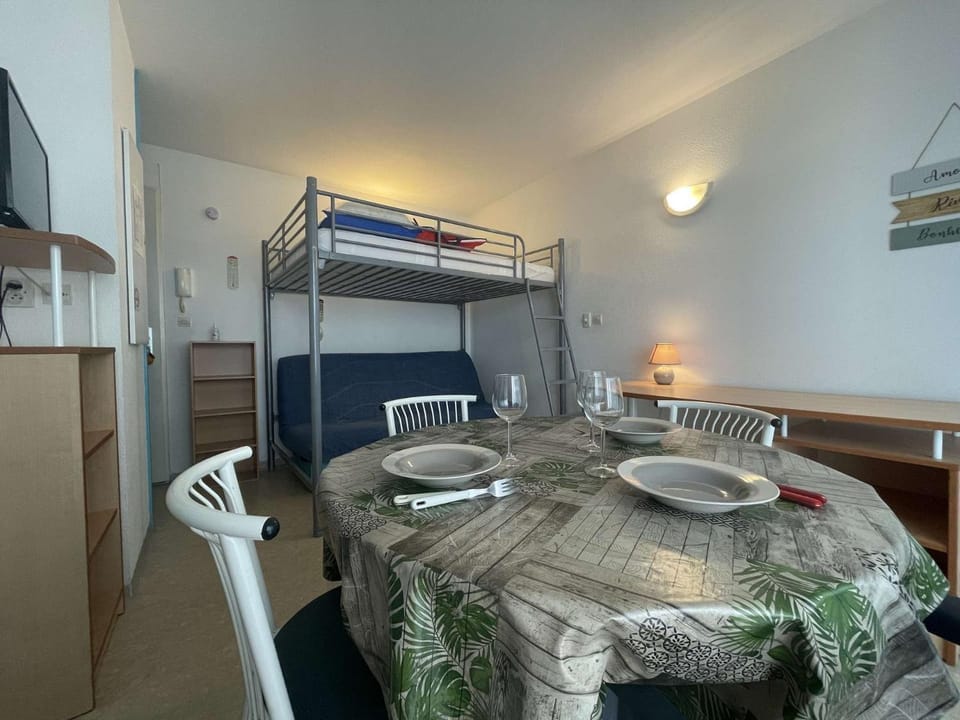 Appt Studio LA ROCHELLE - LR030-E25 Apartment in La Rochelle