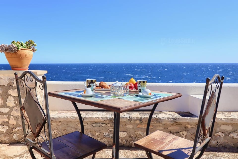 Day, View (from property/room), Balcony/Terrace, Dining area, Sea view