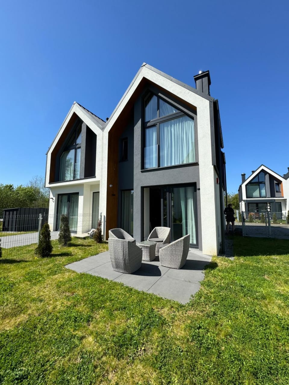 Garden, Seating area, Garden view