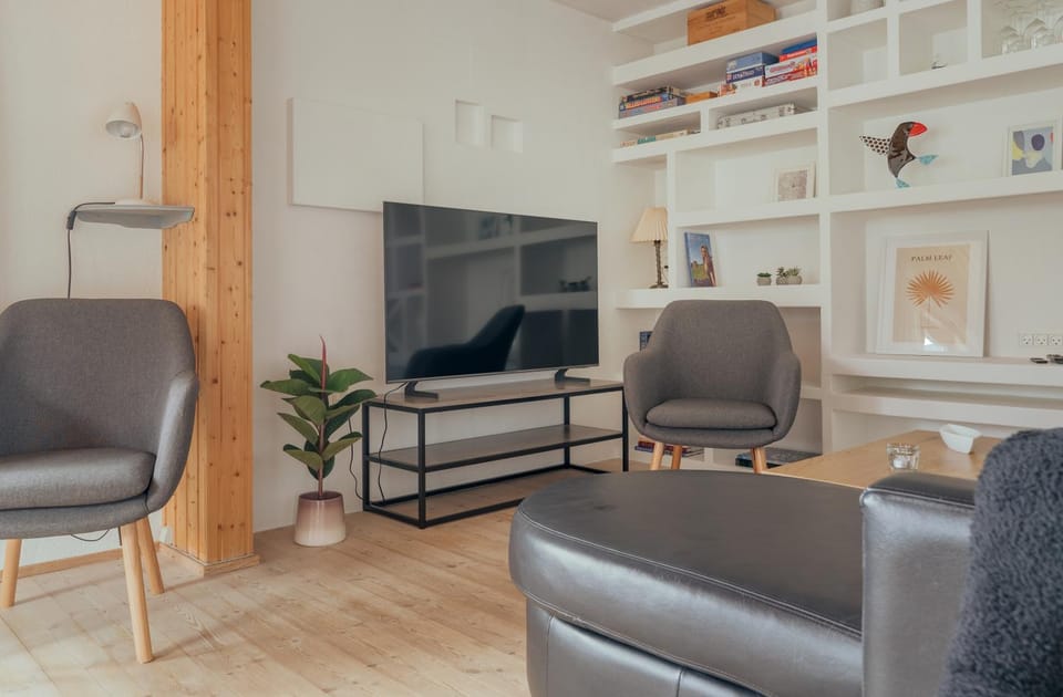 TV and multimedia, Living room, Seating area