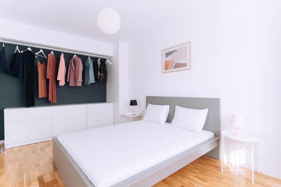 Bed, Photo of the whole room, Bedroom, wardrobe