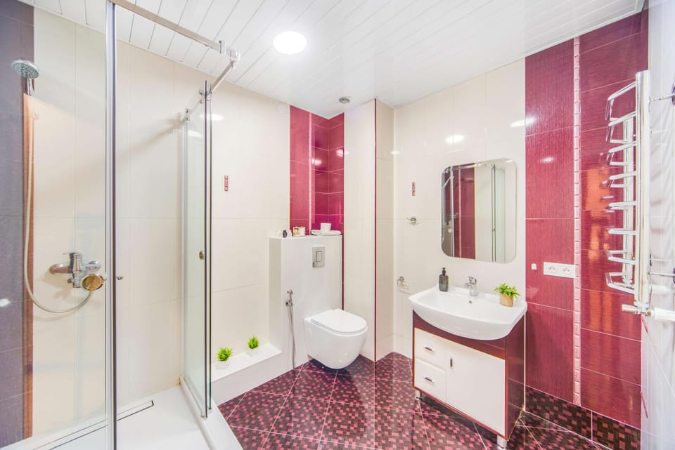 Shower, Toilet, Bathroom