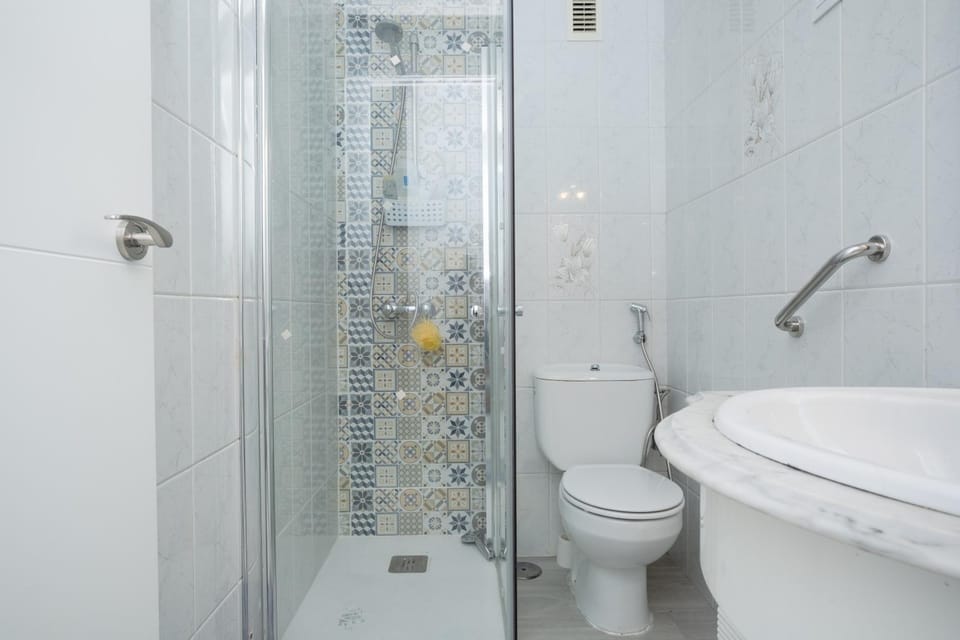 Bathroom, Living room