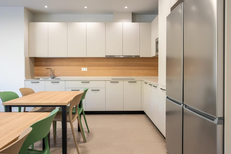 Kitchen or kitchenette, Kitchen or kitchenette